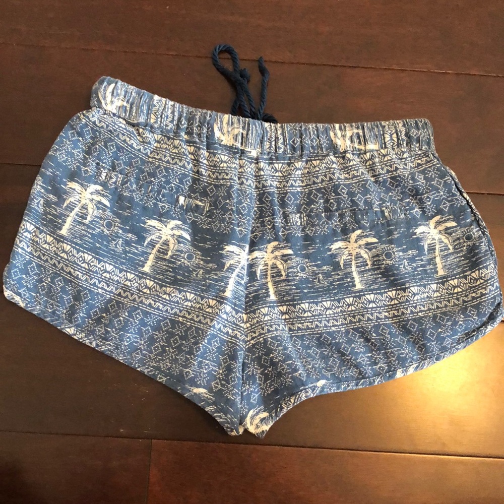 Blue palm tree flows shorts - Picture 2 of 2